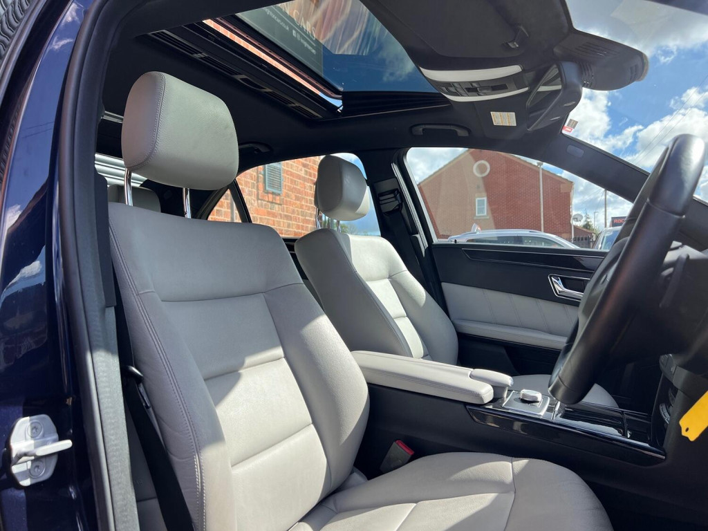 MERCEDES-BENZ E CLASS