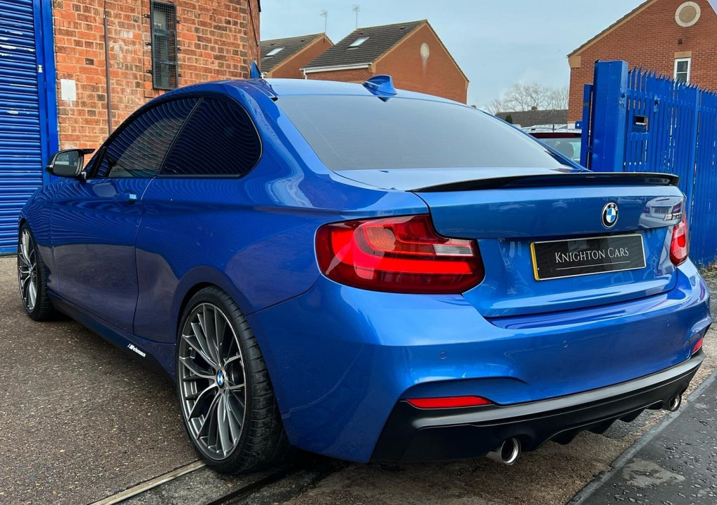 View BMW 2 SERIES M235I