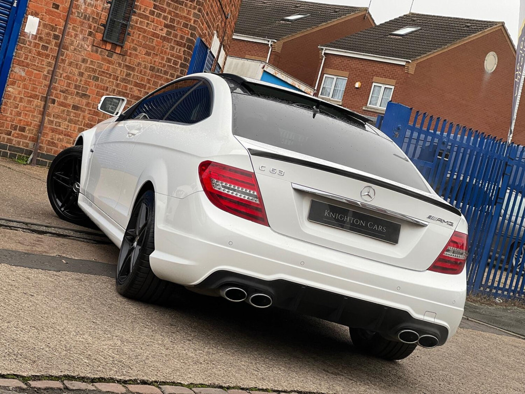 View MERCEDES-BENZ C CLASS C63 AMG
