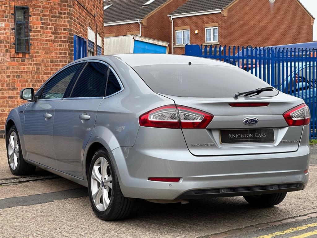FORD MONDEO
