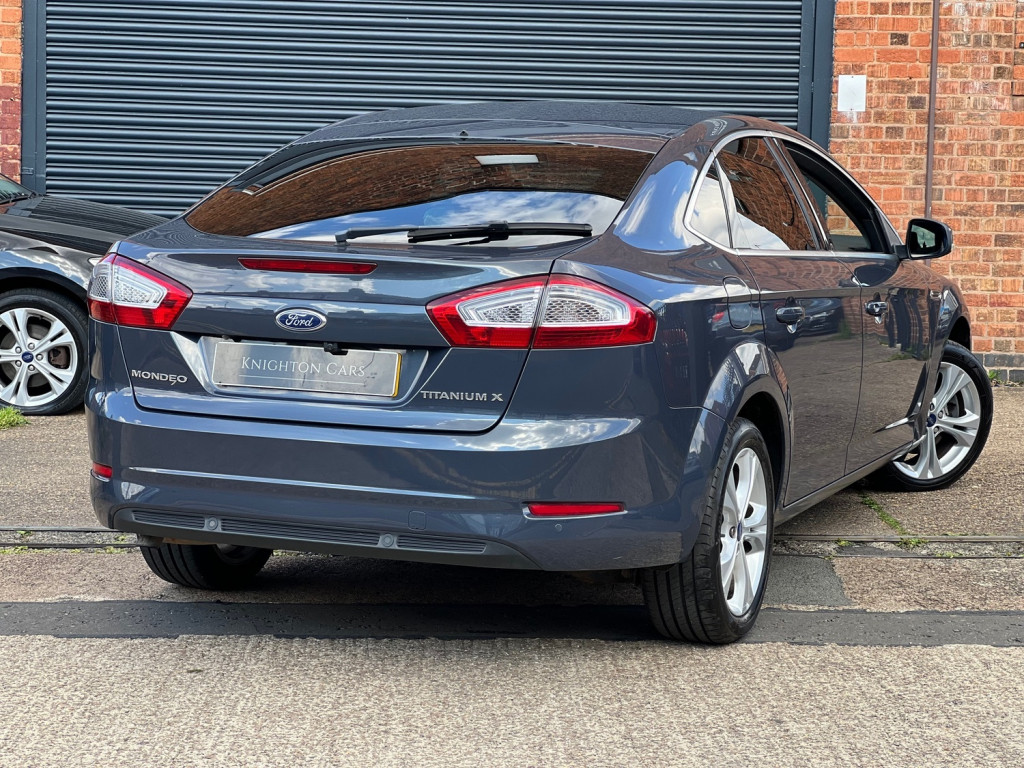FORD MONDEO