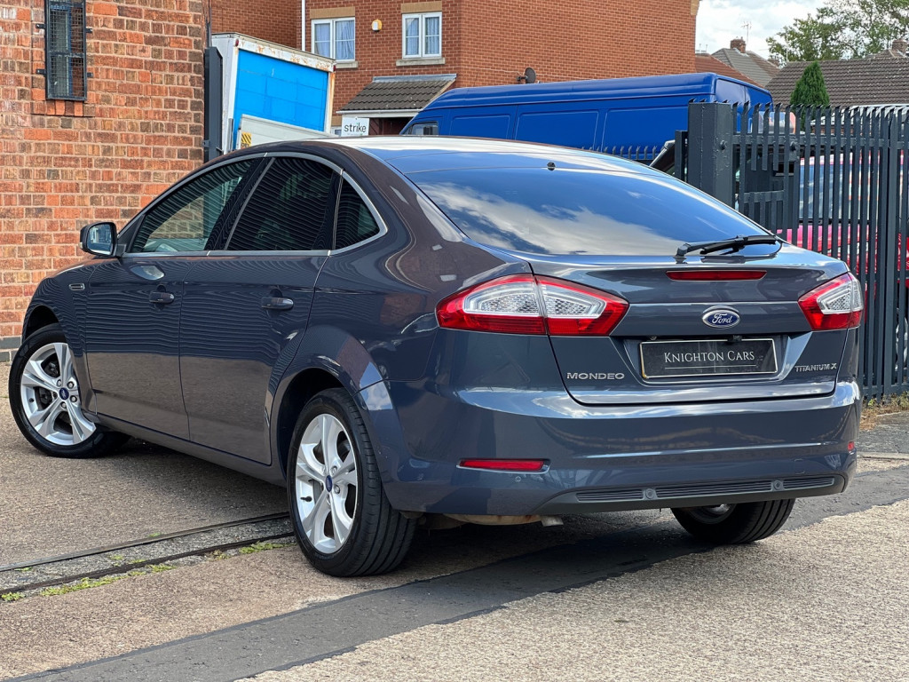 FORD MONDEO
