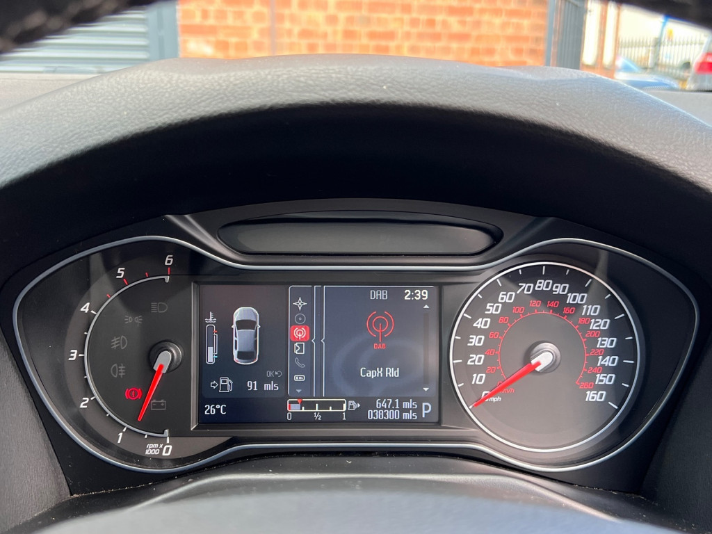 FORD MONDEO