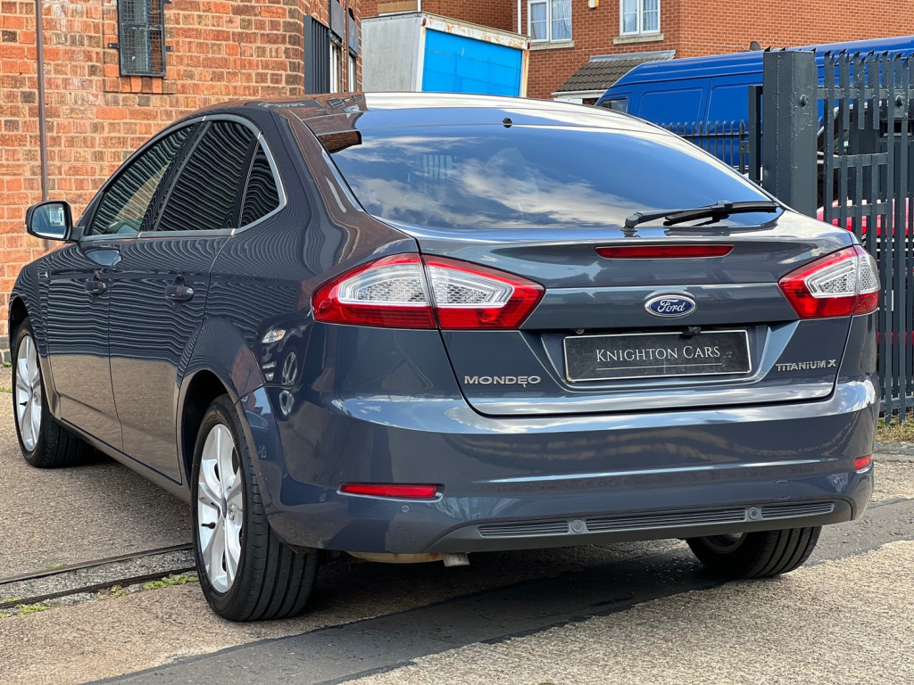 FORD MONDEO