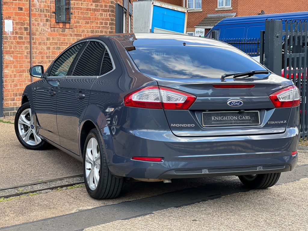 FORD MONDEO