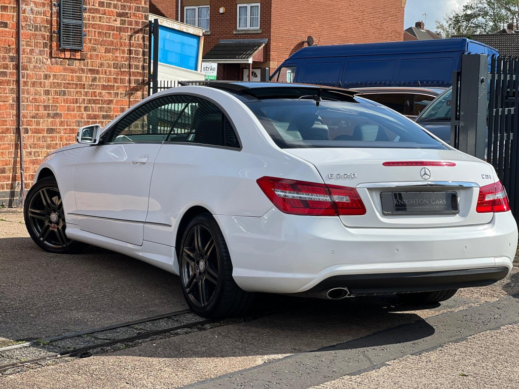 MERCEDES-BENZ E CLASS