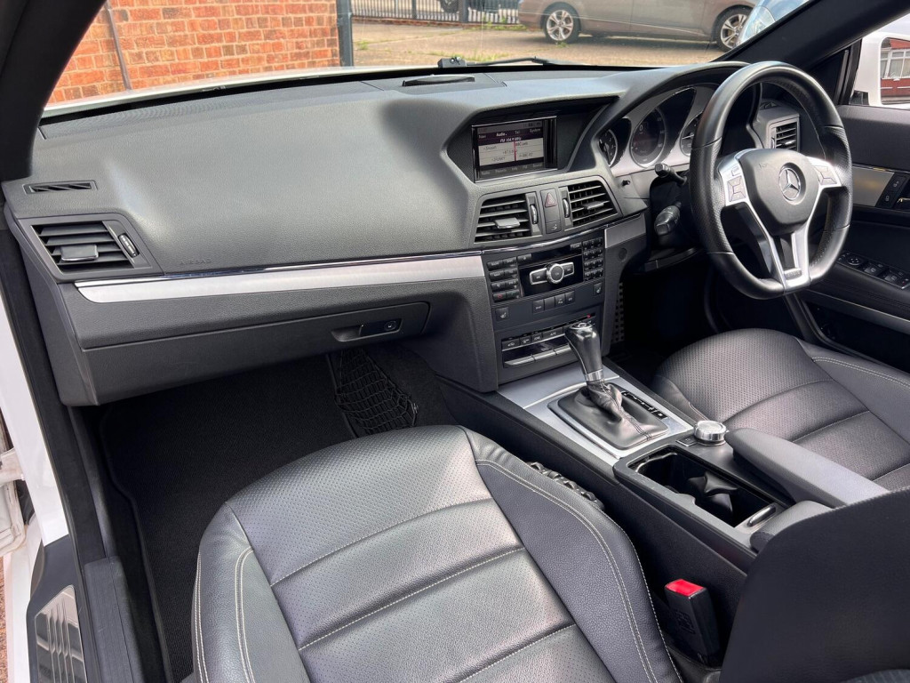 MERCEDES-BENZ E CLASS