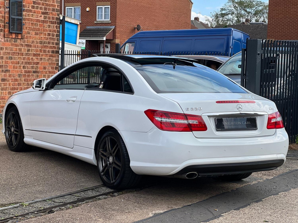 MERCEDES-BENZ E CLASS