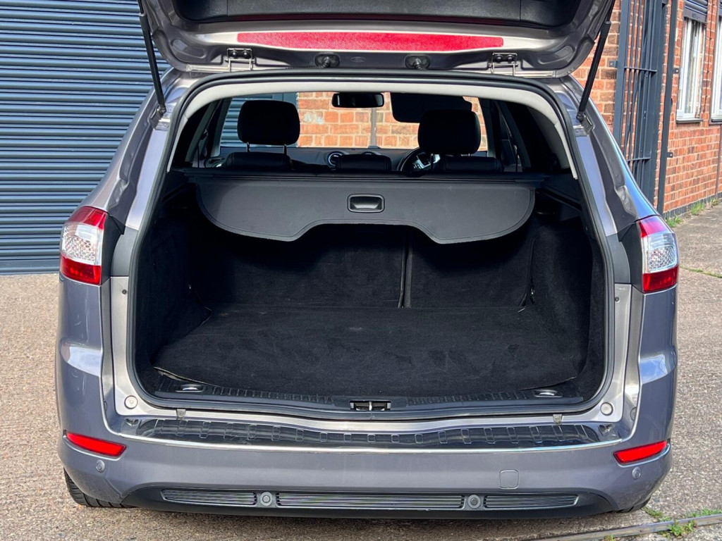FORD MONDEO