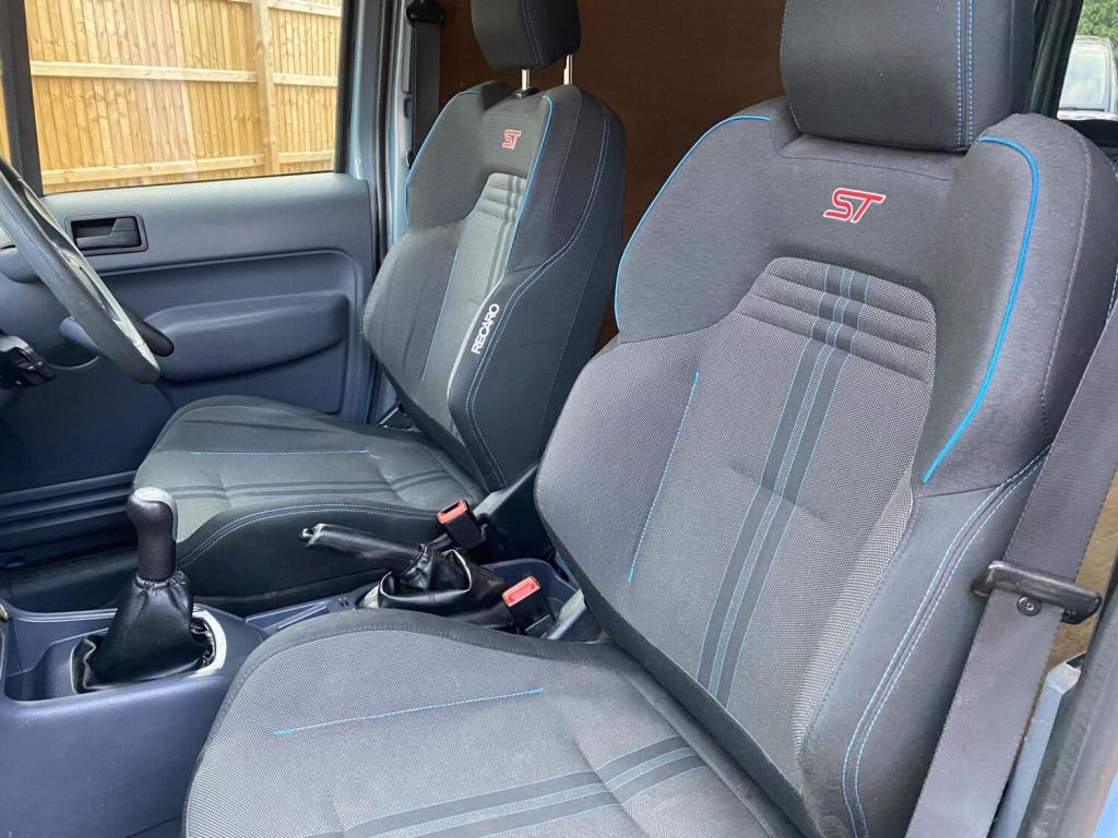 FORD TRANSIT CONNECT