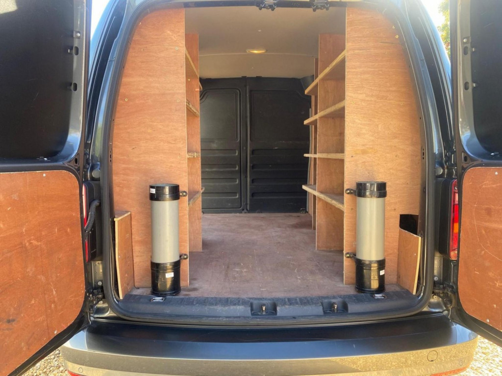 VOLKSWAGEN CADDY MAXI