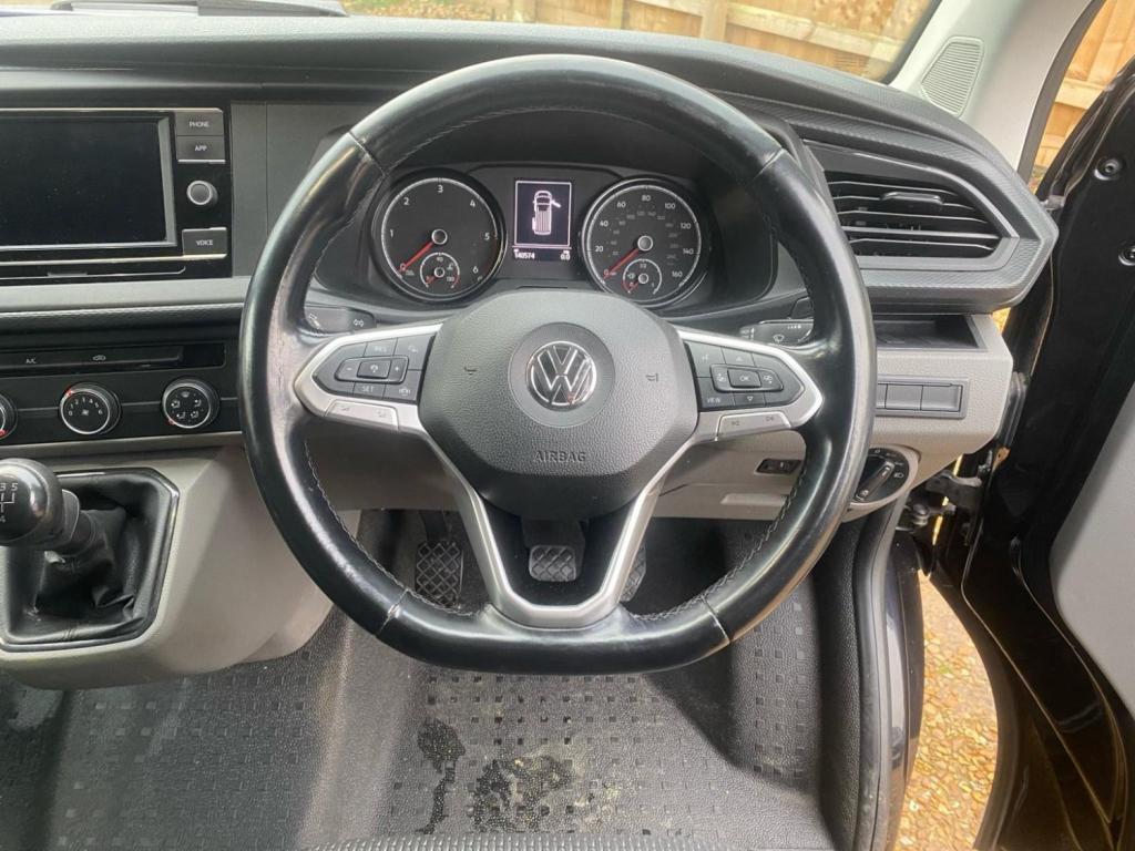 VOLKSWAGEN TRANSPORTER