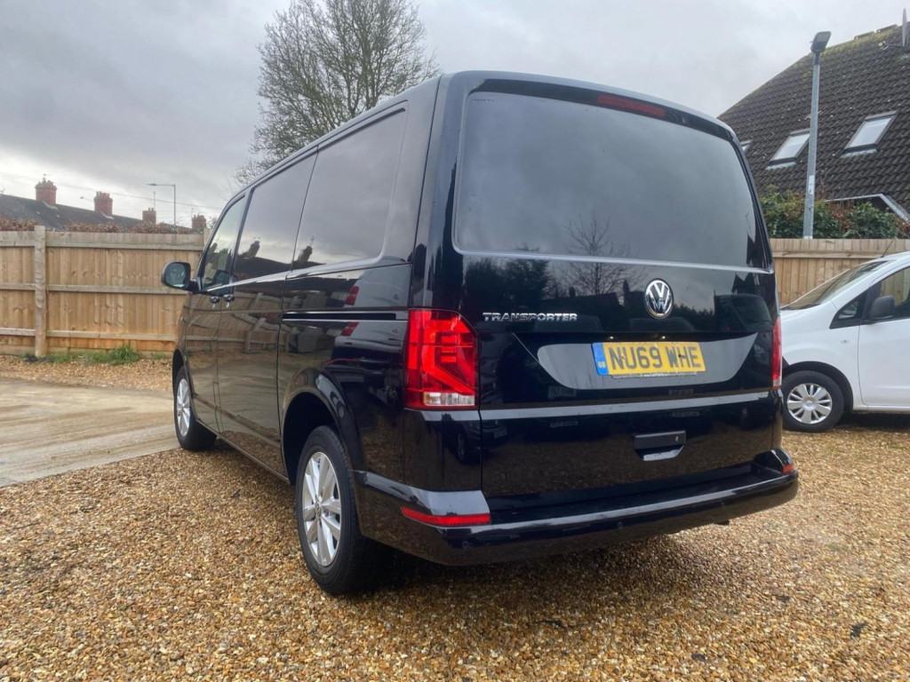 VOLKSWAGEN TRANSPORTER