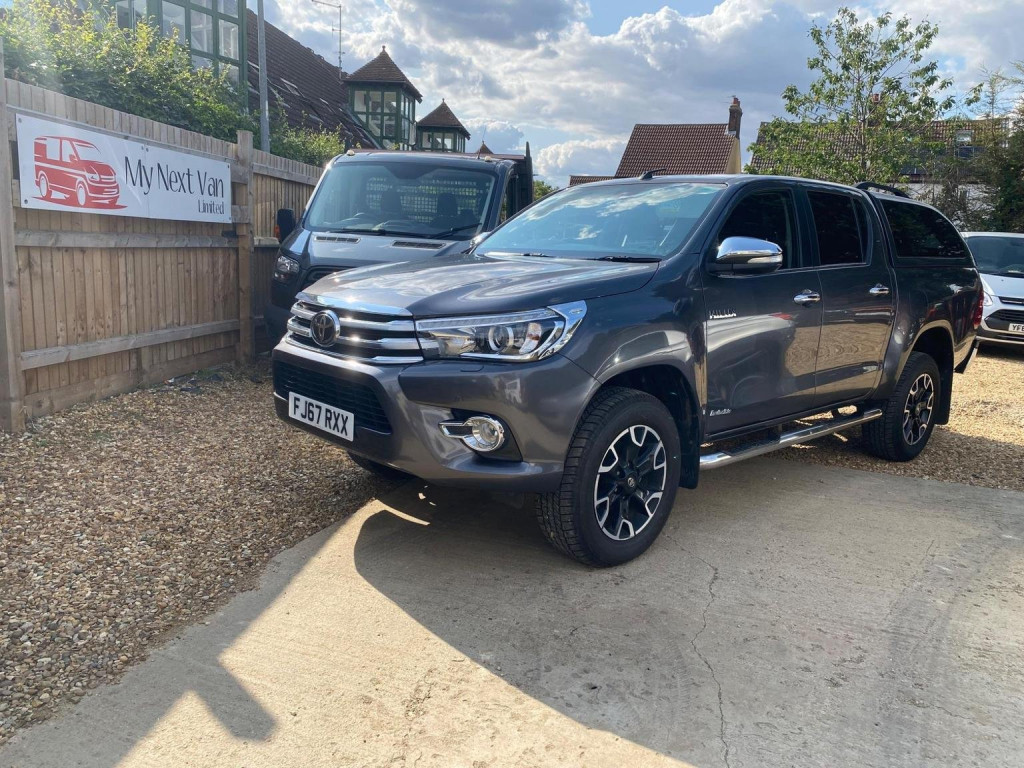 View TOYOTA HILUX 2.4 D-4D Invincible X Auto 4WD Euro 6 4dr (TSS, 3.5t)