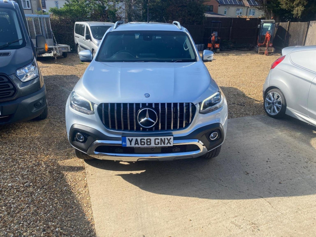 View MERCEDES-BENZ X CLASS 3.0 CDI V6 Power G-Tronic+ 4MATIC Euro 6 4dr