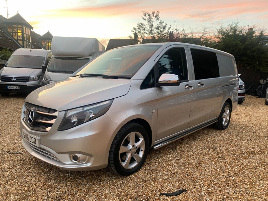 MERCEDES-BENZ VITO