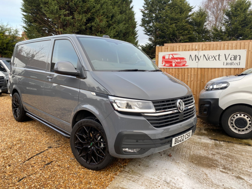 View VOLKSWAGEN TRANSPORTER 2.0 TDI T30 Highline DSG FWD SWB Euro 6 (s/s) 5dr