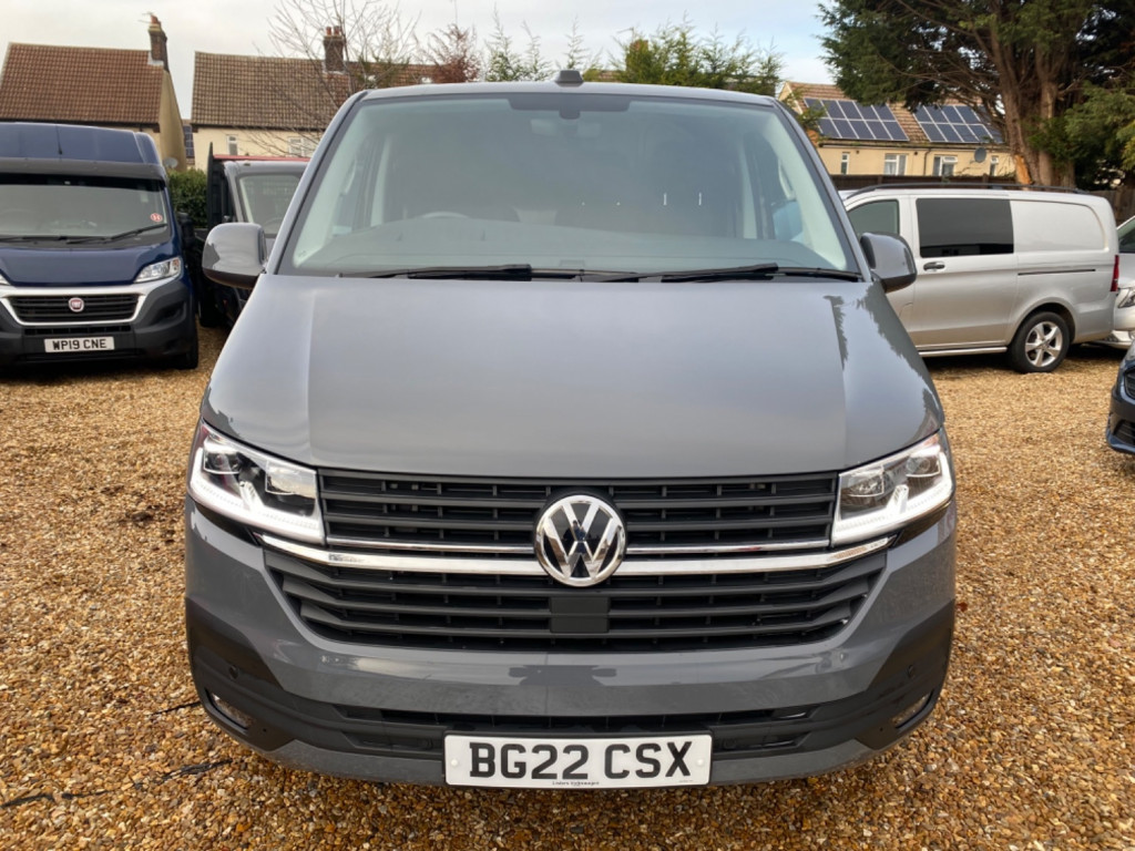 View VOLKSWAGEN TRANSPORTER 2.0 TDI T30 Highline DSG FWD SWB Euro 6 (s/s) 5dr