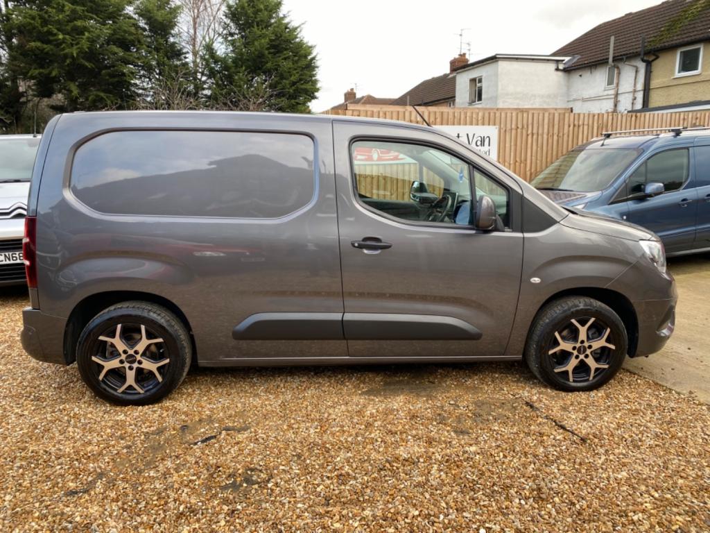 VAUXHALL COMBO