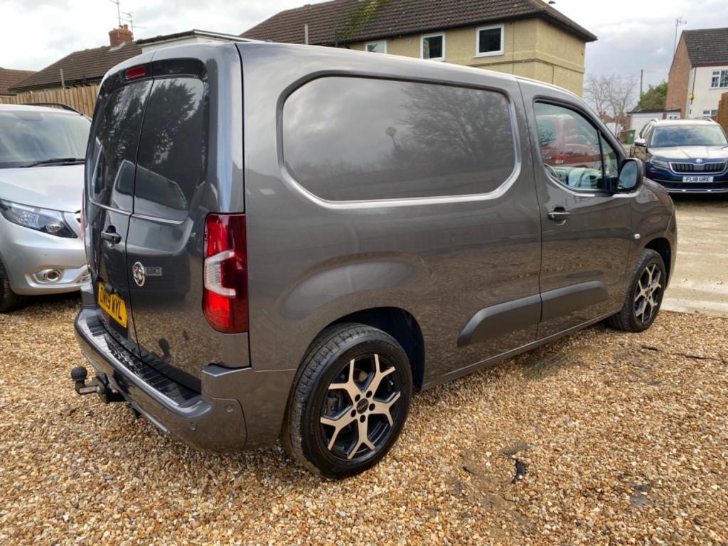VAUXHALL COMBO
