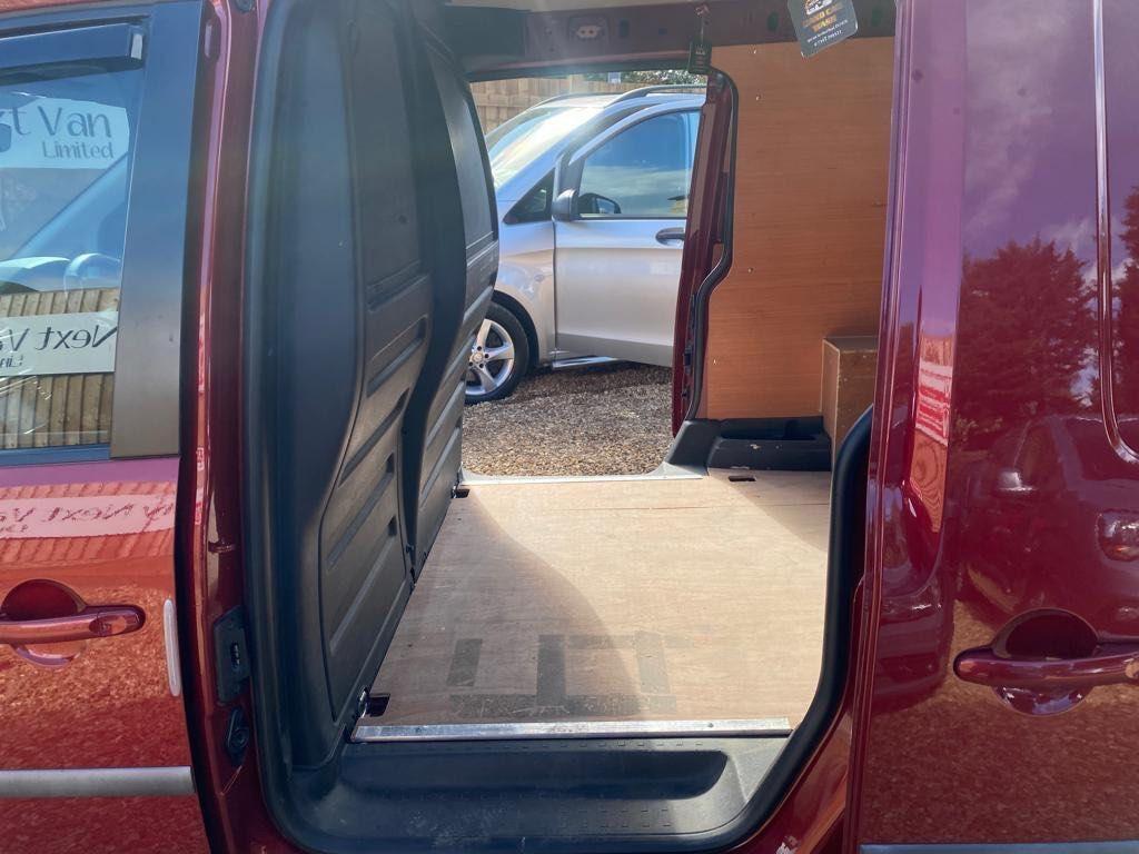 VOLKSWAGEN CADDY MAXI