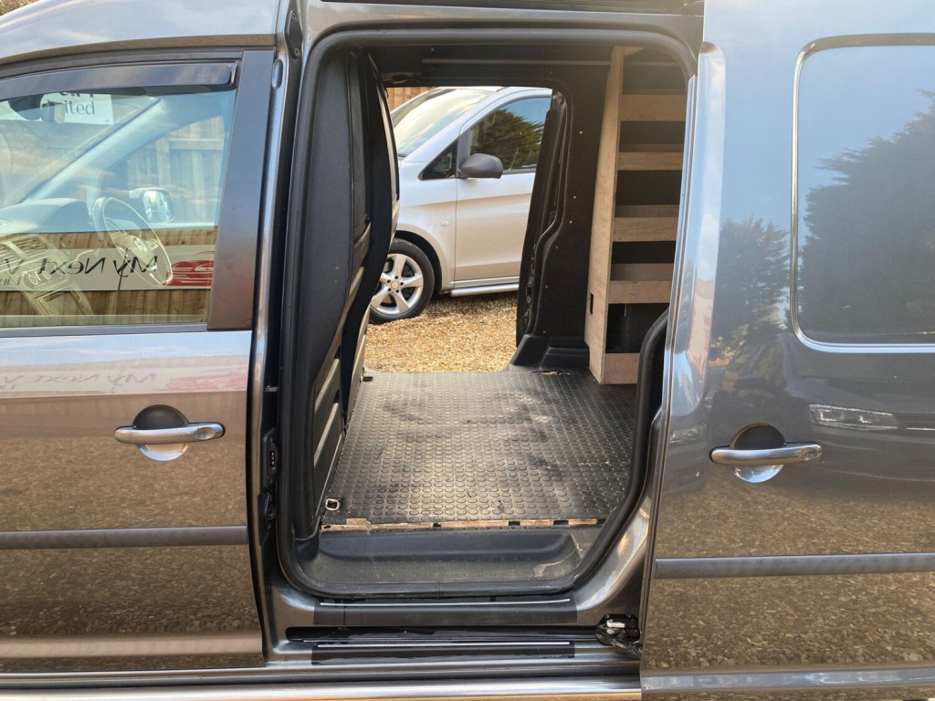 VOLKSWAGEN CADDY MAXI