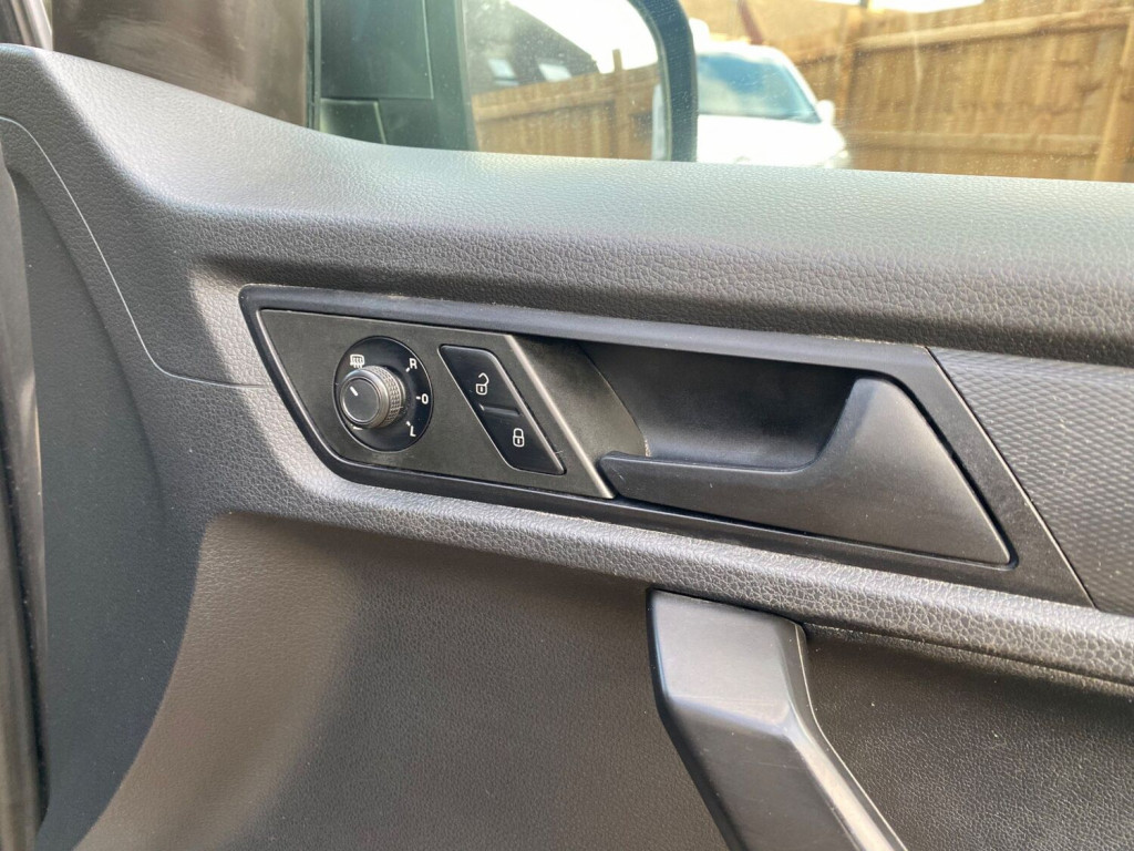 VOLKSWAGEN CADDY MAXI