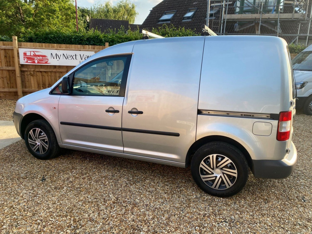 VOLKSWAGEN CADDY