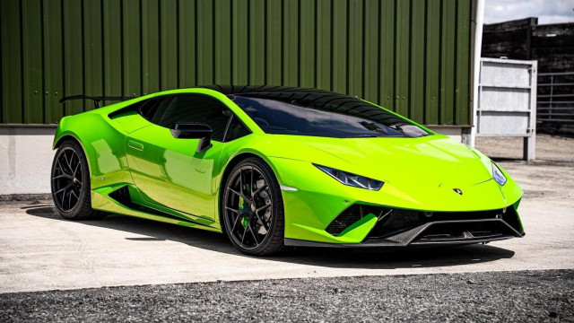 LAMBORGHINI