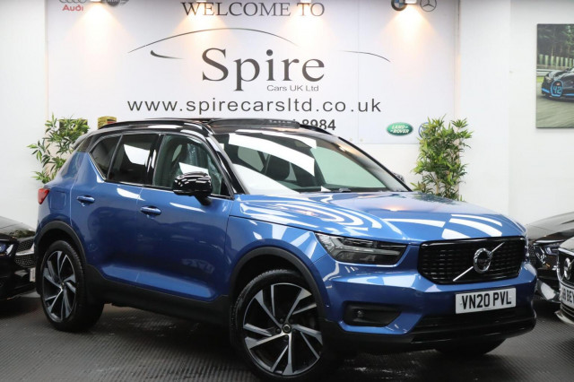 VOLVO XC40