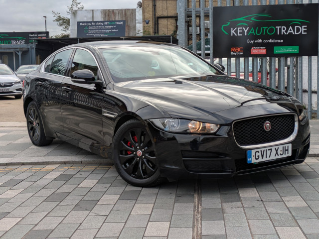 JAGUAR XE