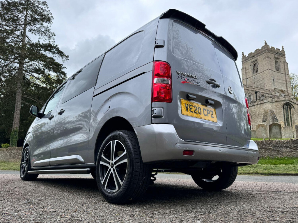 View VAUXHALL VIVARO 2.0 Turbo D 3100 Sportive