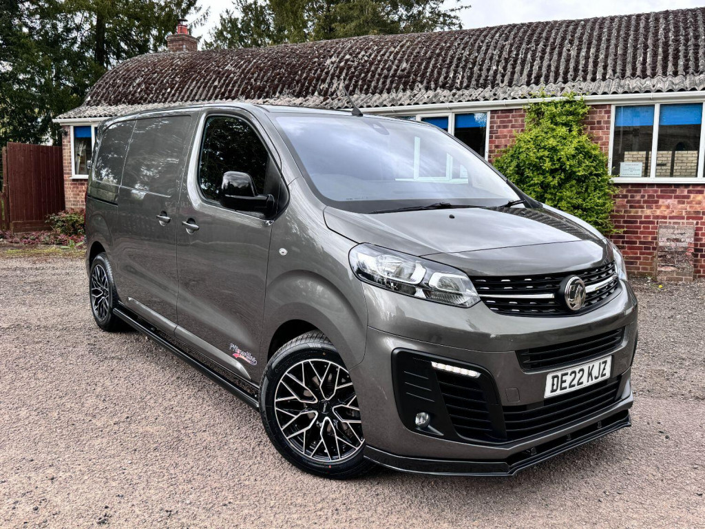 View VAUXHALL VIVARO 2.0 Turbo D 3100 Elite