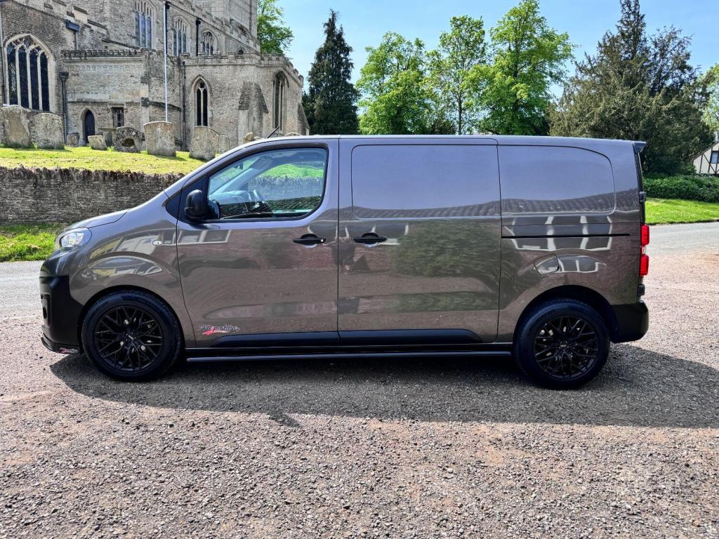 View PEUGEOT EXPERT 2.0 BlueHDi 1400 Professional