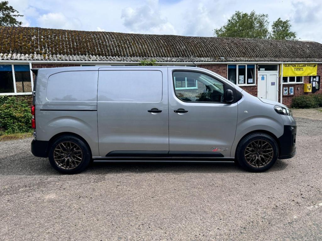View VAUXHALL VIVARO 1.5 Turbo D 2700 Dynamic