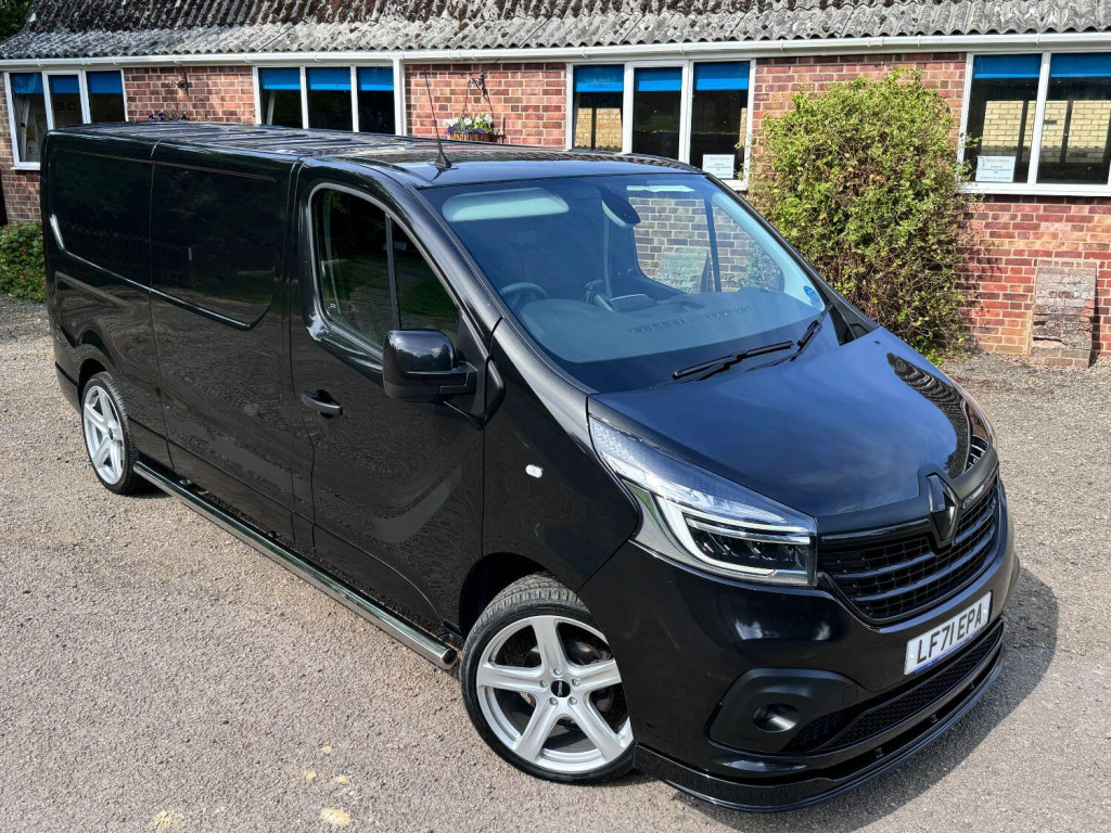 RENAULT TRAFIC