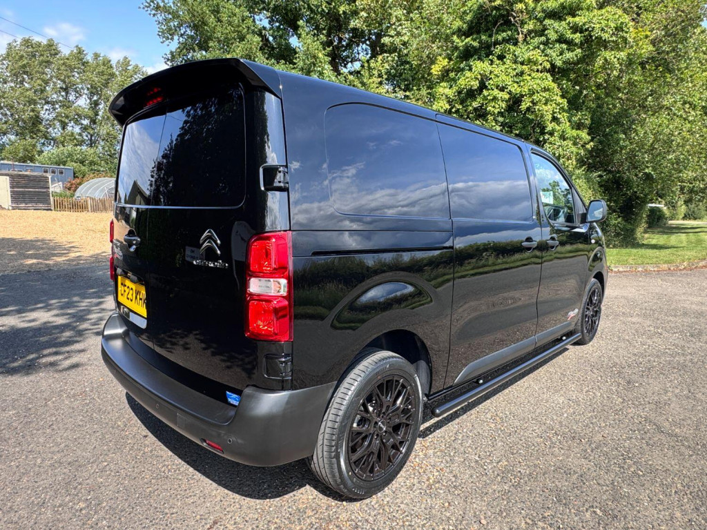 View CITROEN DISPATCH 2.0 BlueHDi 1400 Enterprise Edition M