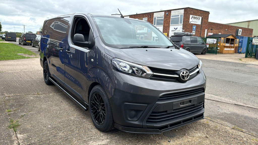 View TOYOTA PROACE 2.0 D Icon