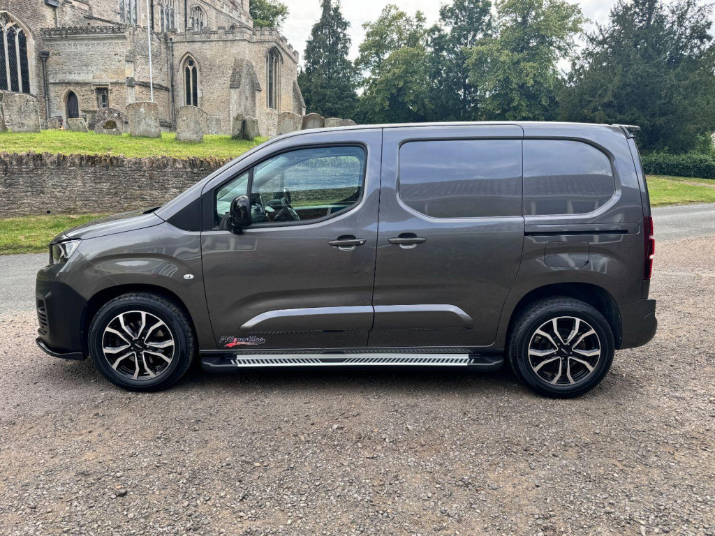 PEUGEOT PARTNER