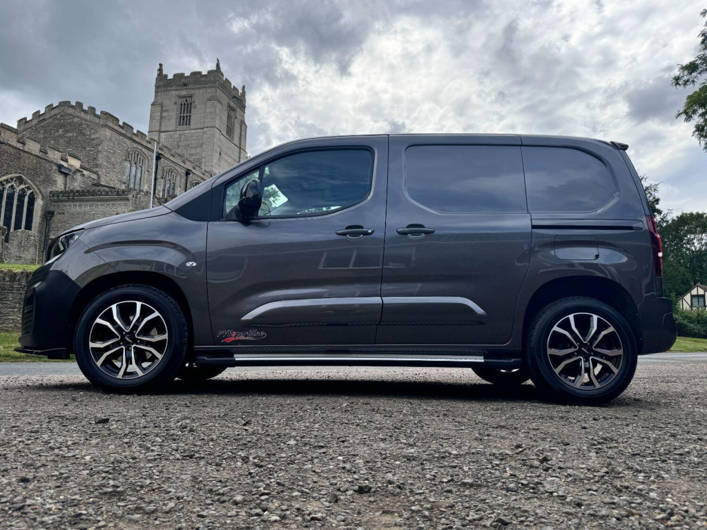 PEUGEOT PARTNER