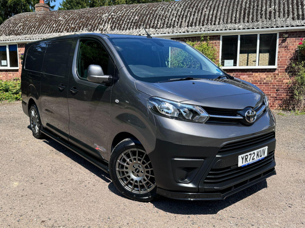 View TOYOTA PROACE 2.0 D Icon