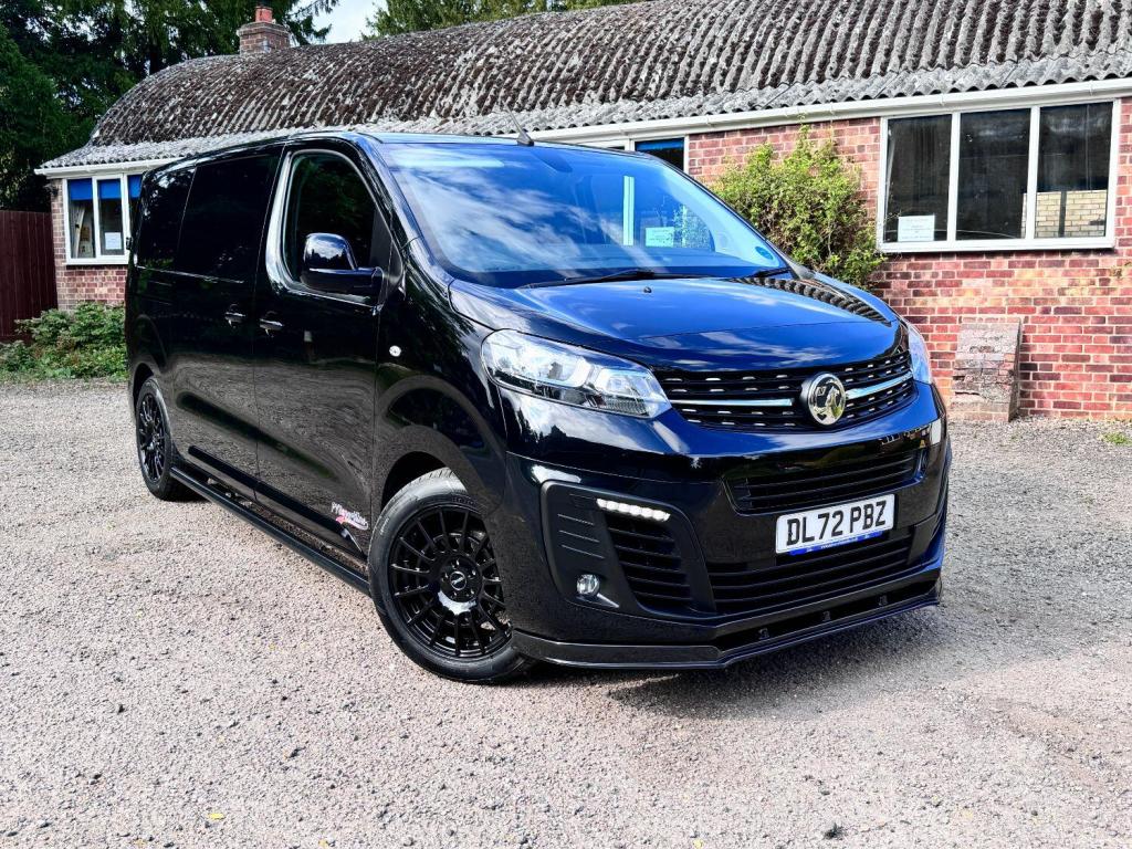 View VAUXHALL VIVARO 1.5 Turbo D 2700 Pro