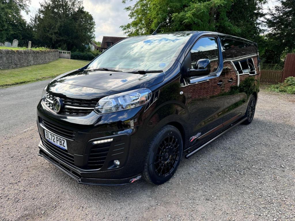 VAUXHALL VIVARO