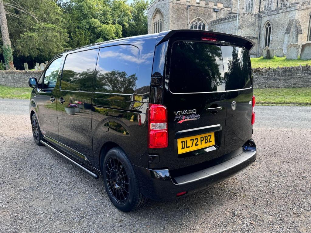 VAUXHALL VIVARO