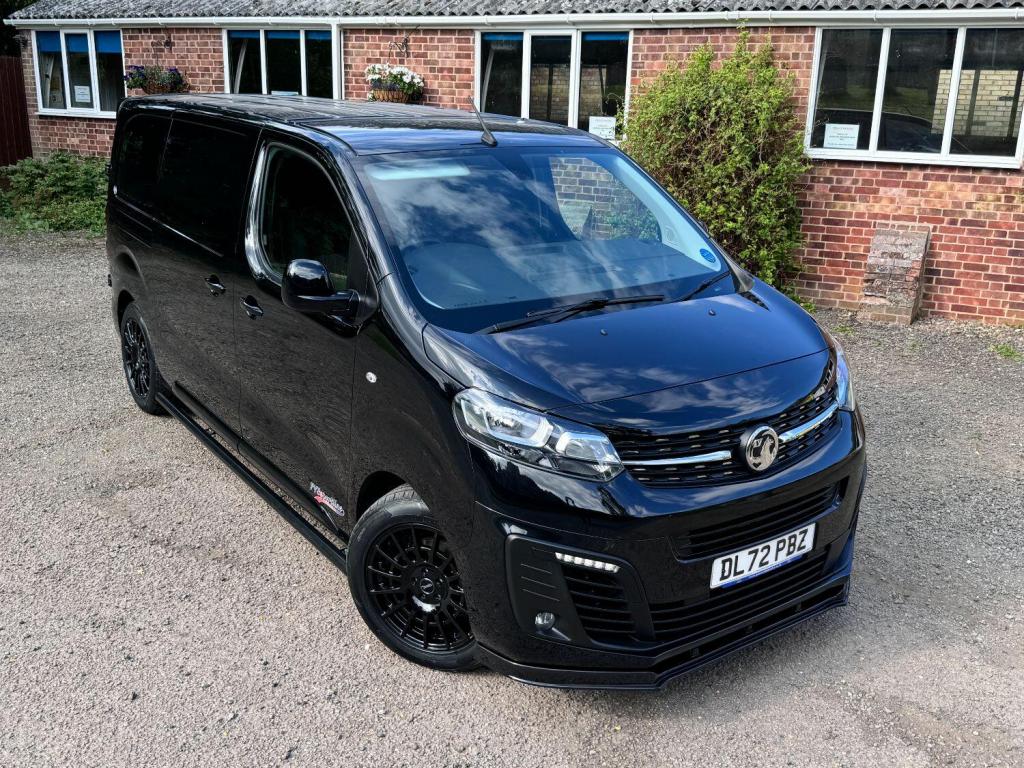 VAUXHALL VIVARO