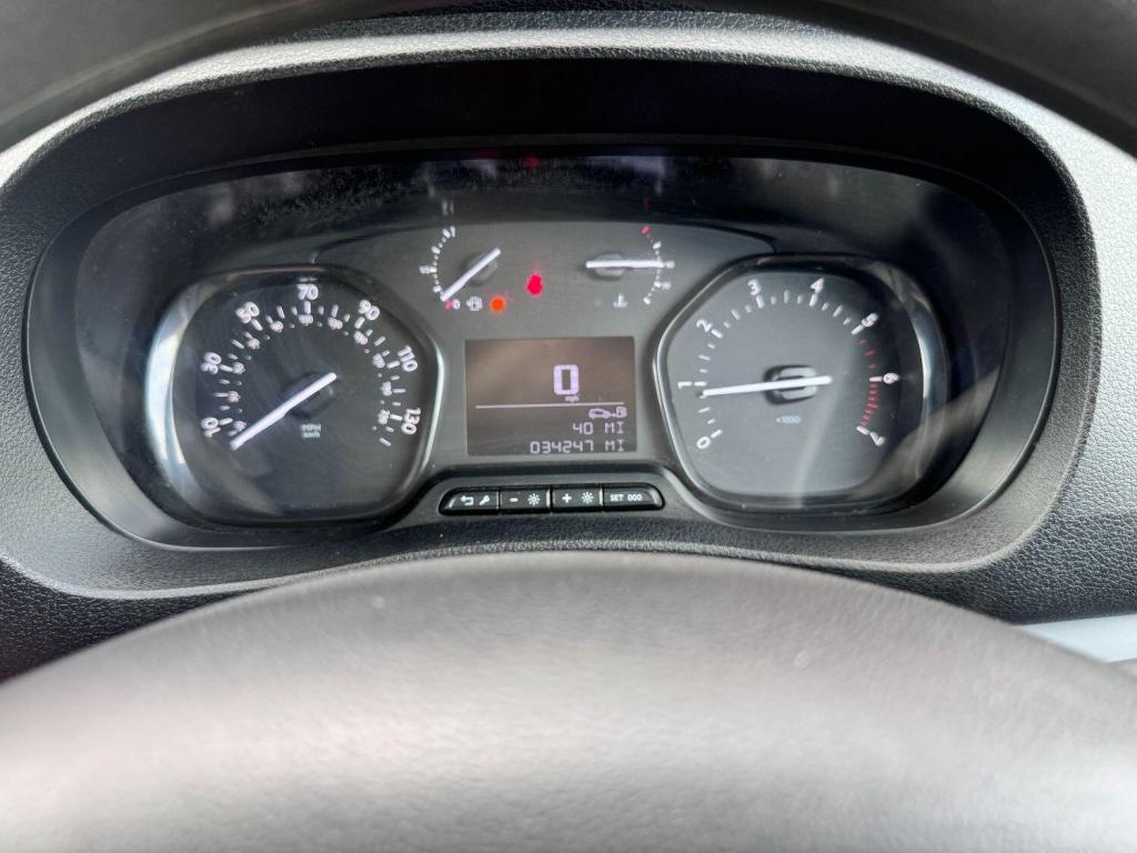 VAUXHALL VIVARO
