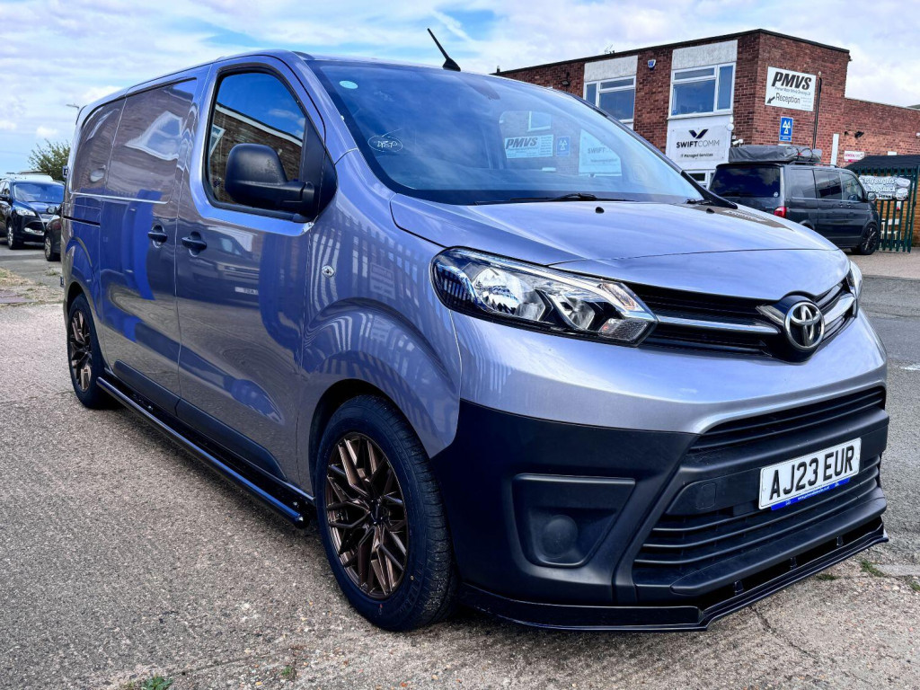 View TOYOTA PROACE 1.5 D Icon