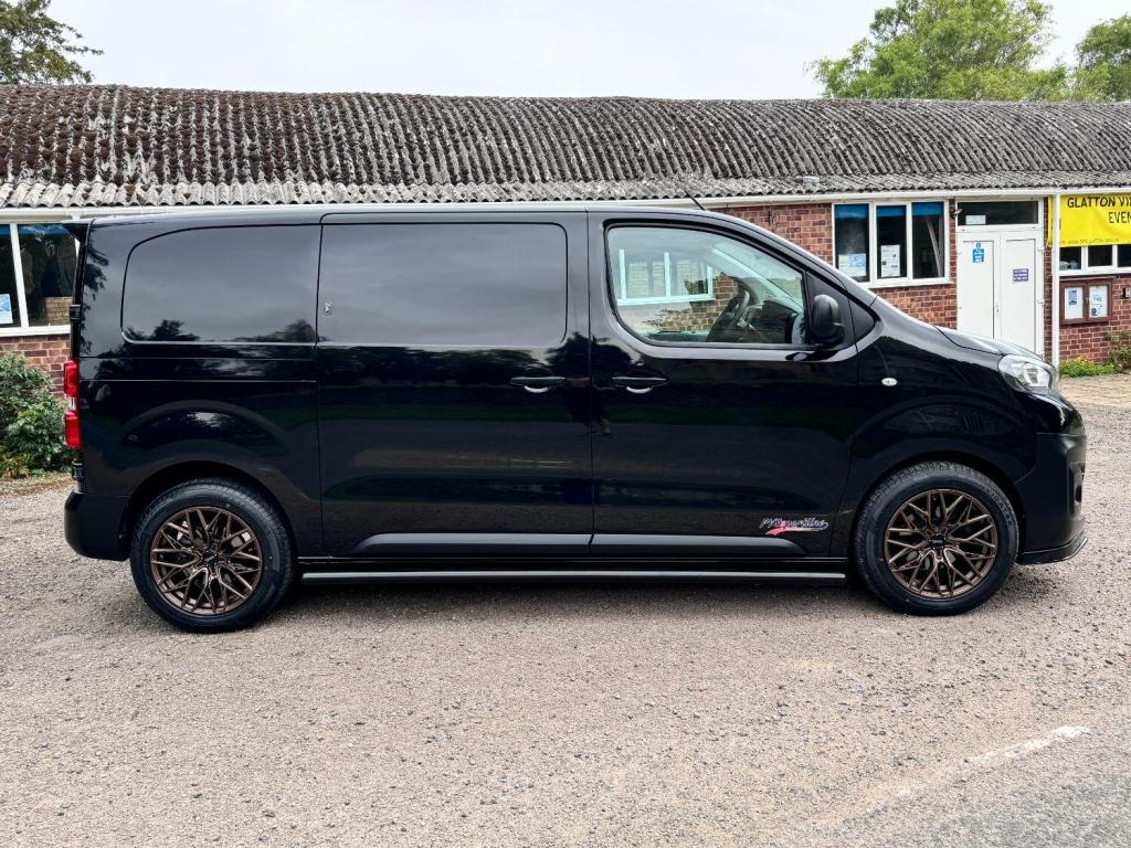 View PEUGEOT EXPERT 2.0 BlueHDi 1400 Professional Premium