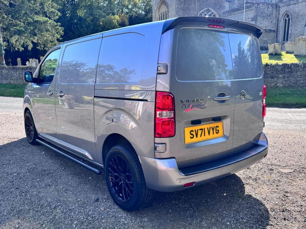 View VAUXHALL VIVARO 2.0 Turbo D 3100 Sportive