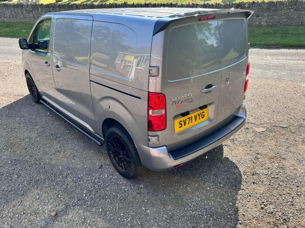 VAUXHALL VIVARO